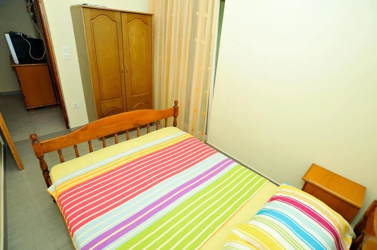 Apartments Marina Vir