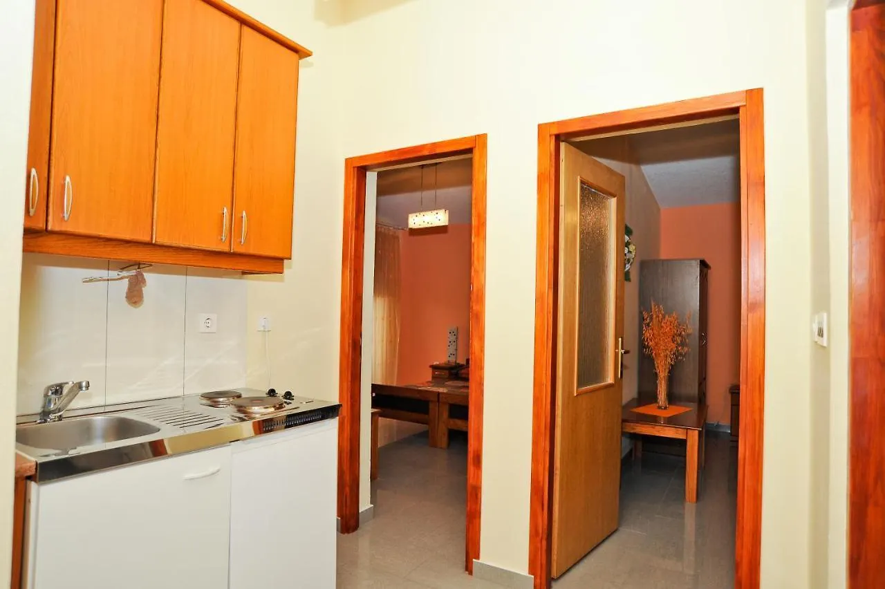 Apartments Marina Vir